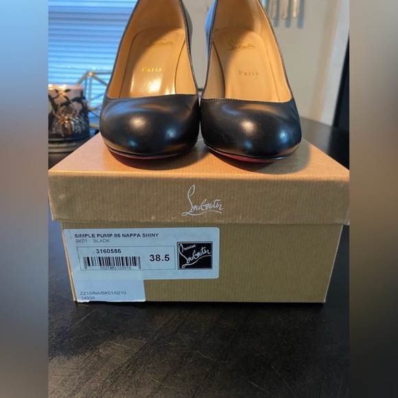 Christian Louboutin Pigalle Follies 85
Leather Pumps - Picture 3 of 12